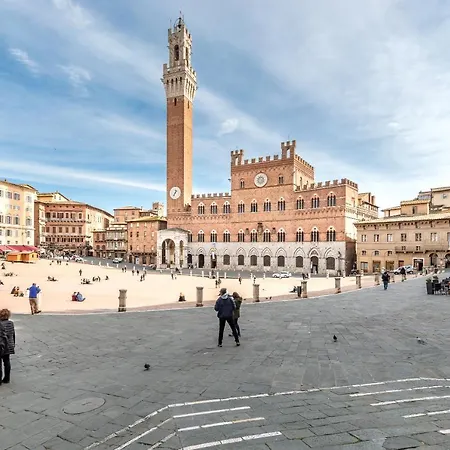 Affaccio Sul Castellare * Siena