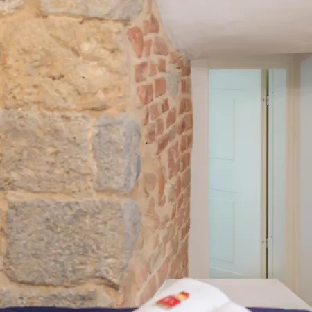 Affaccio Sul Castellare Apartment *