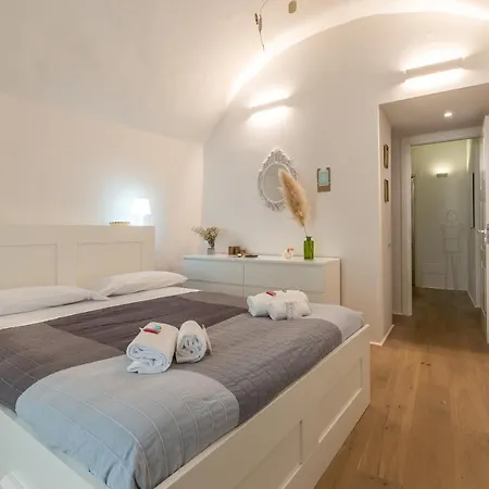 Affaccio Sul Castellare Siena