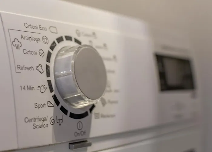 Affaccio Sul Castellare Siena