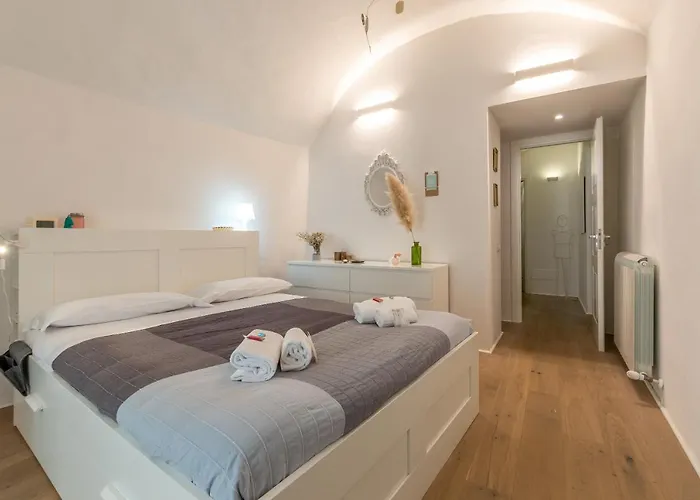 Affaccio Sul Castellare Siena